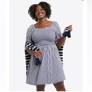 NWT! Draper James pretty dress in gingham!